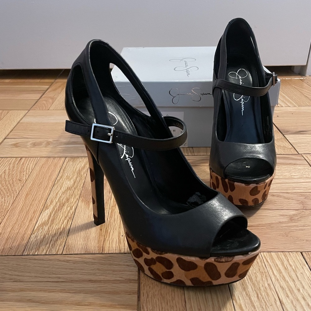 Jessica Simpson Wasima Open Toe Platform High Heels - Black w Cheetah - Size 5.5
